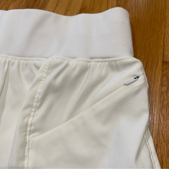 The North Face Women’s White Classic Skort - Picture 5 of 6